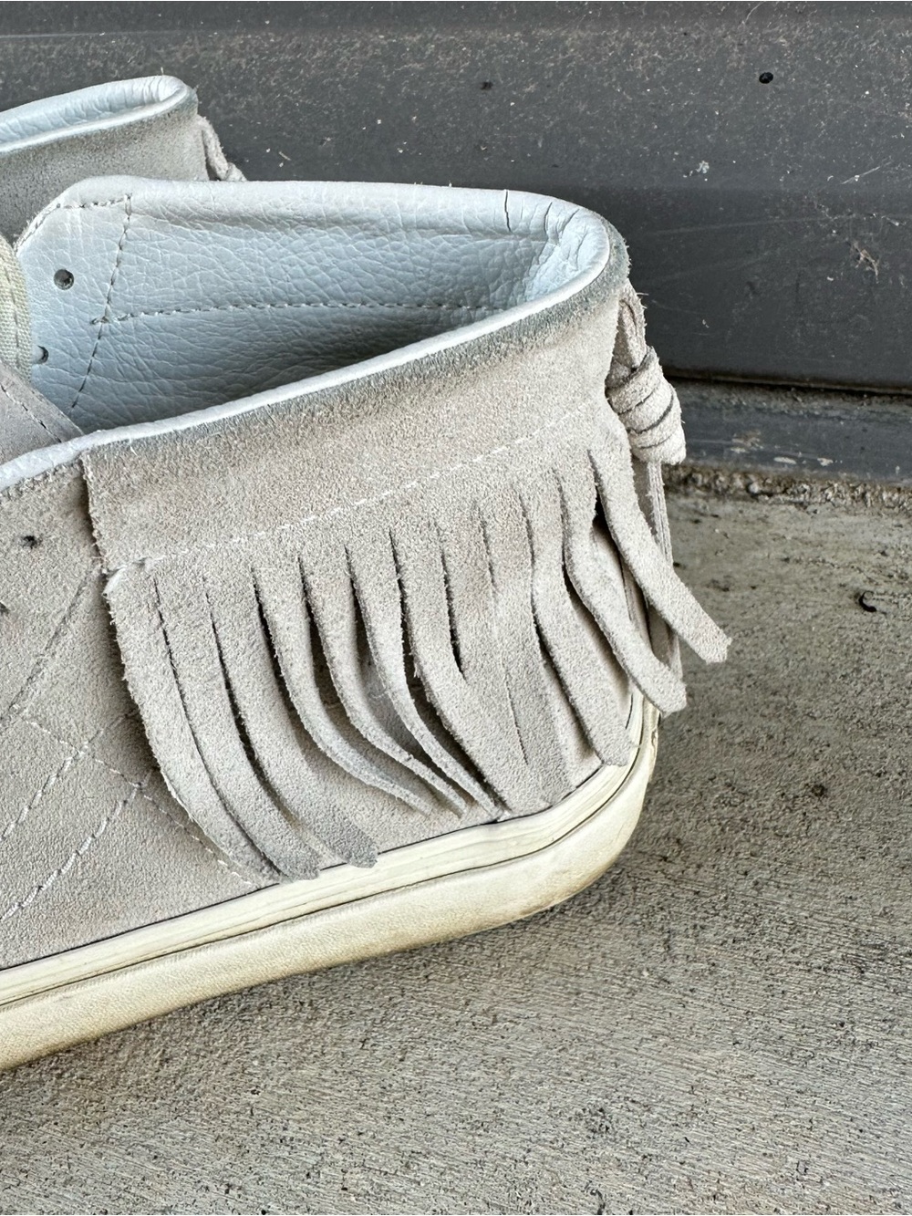VANS Off The Wall High Top Fringe Shoes Size 7 Womens - Picture 2 of 7
